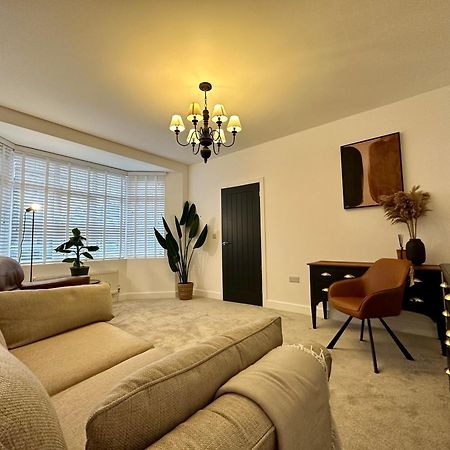 Clover Lodge Portsmouth Luxury Home With Off Road Free Parking Dış mekan fotoğraf